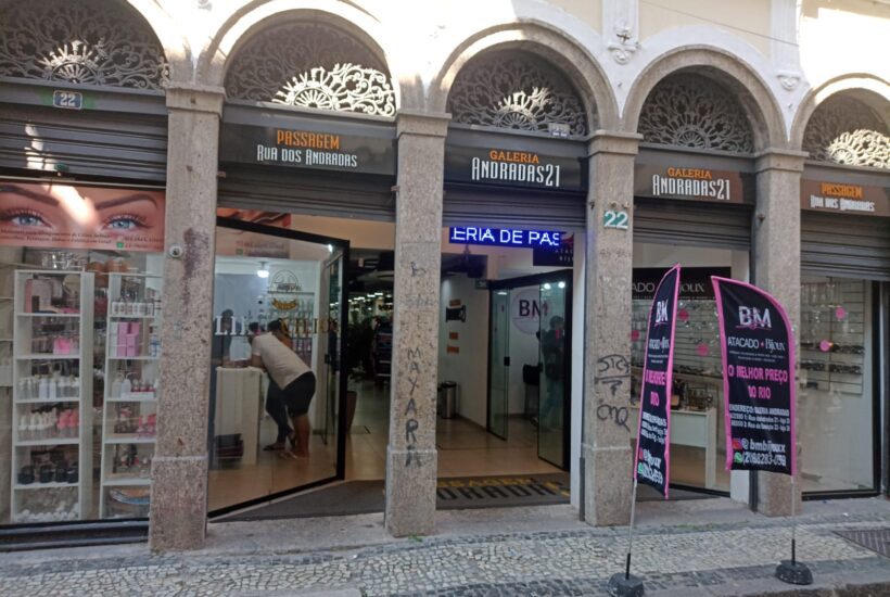 Galeria Andradas 21: Mais que um shopping, uma experiência completa no coração do Rio!